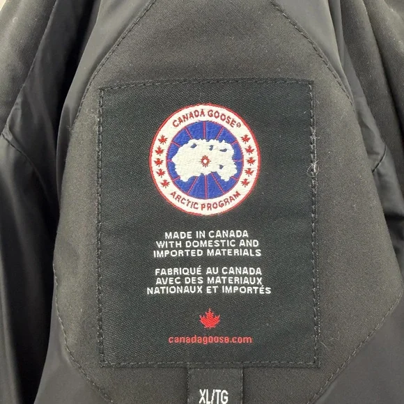 Canada Goose  Black Puffer Jacket with Fur Trim - Picture 11 of 11